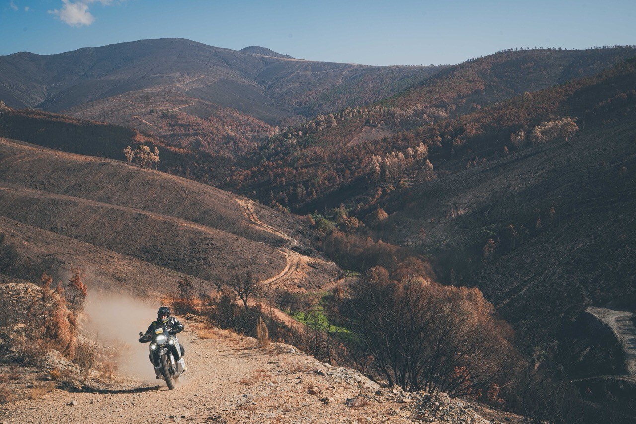 Husqvarna Trek 2025: adventouring alla scoperta del Portogallo